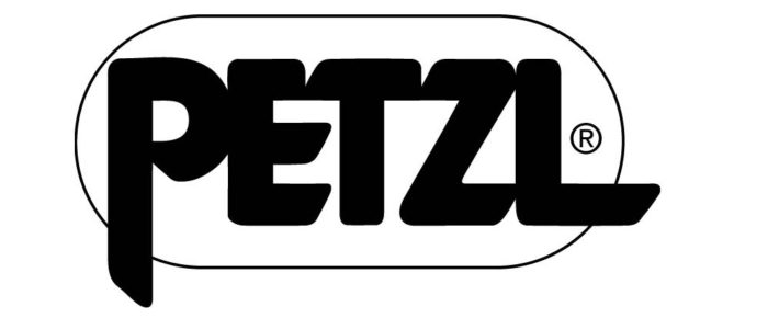 Logo francuskiego producenta sprzetu wspinaczkowego firmy Petzl. Napis Petzl wpisany jest w owalny kształt. Pierwsza litera P i ostatnia L wychodza poza owalny obrys.
