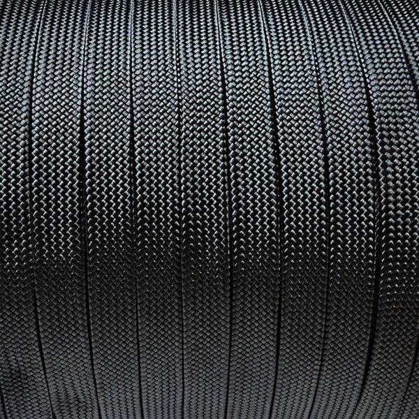 czarna taśma rurowa o szerokości 23 mm marki Tendon
