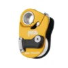 Bloczek Mini Traxion Petzl w pozycji zamkniętej – widok z przodu